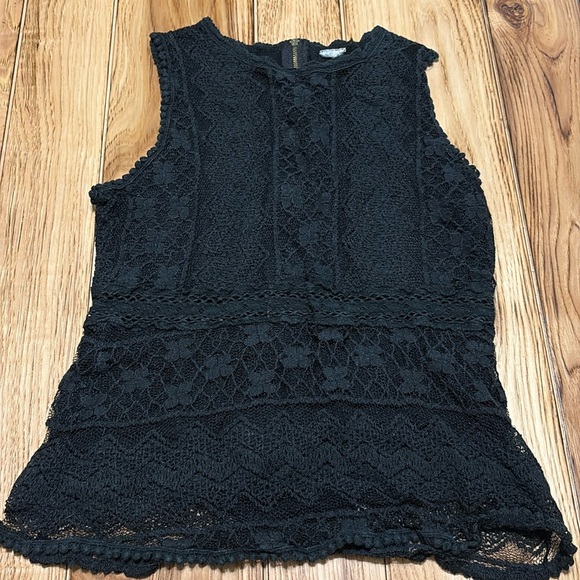 Rue 21 Womens black lacy sleeveless blouse - Picture 2 of 5